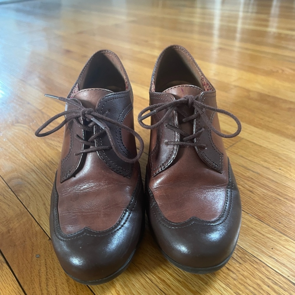 Vintage Brown Heels